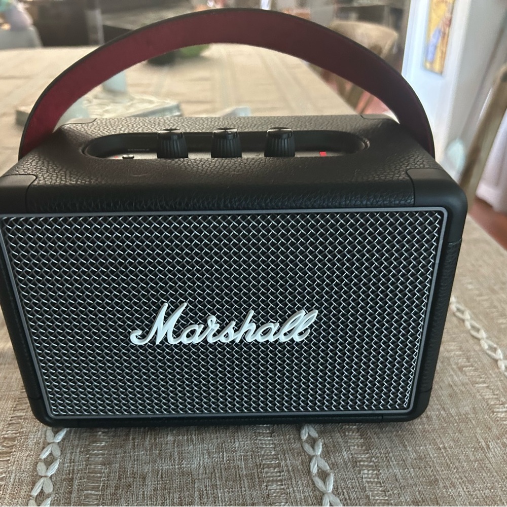 Marshall Black Portable Bluetooth Speaker. Loudest in its class